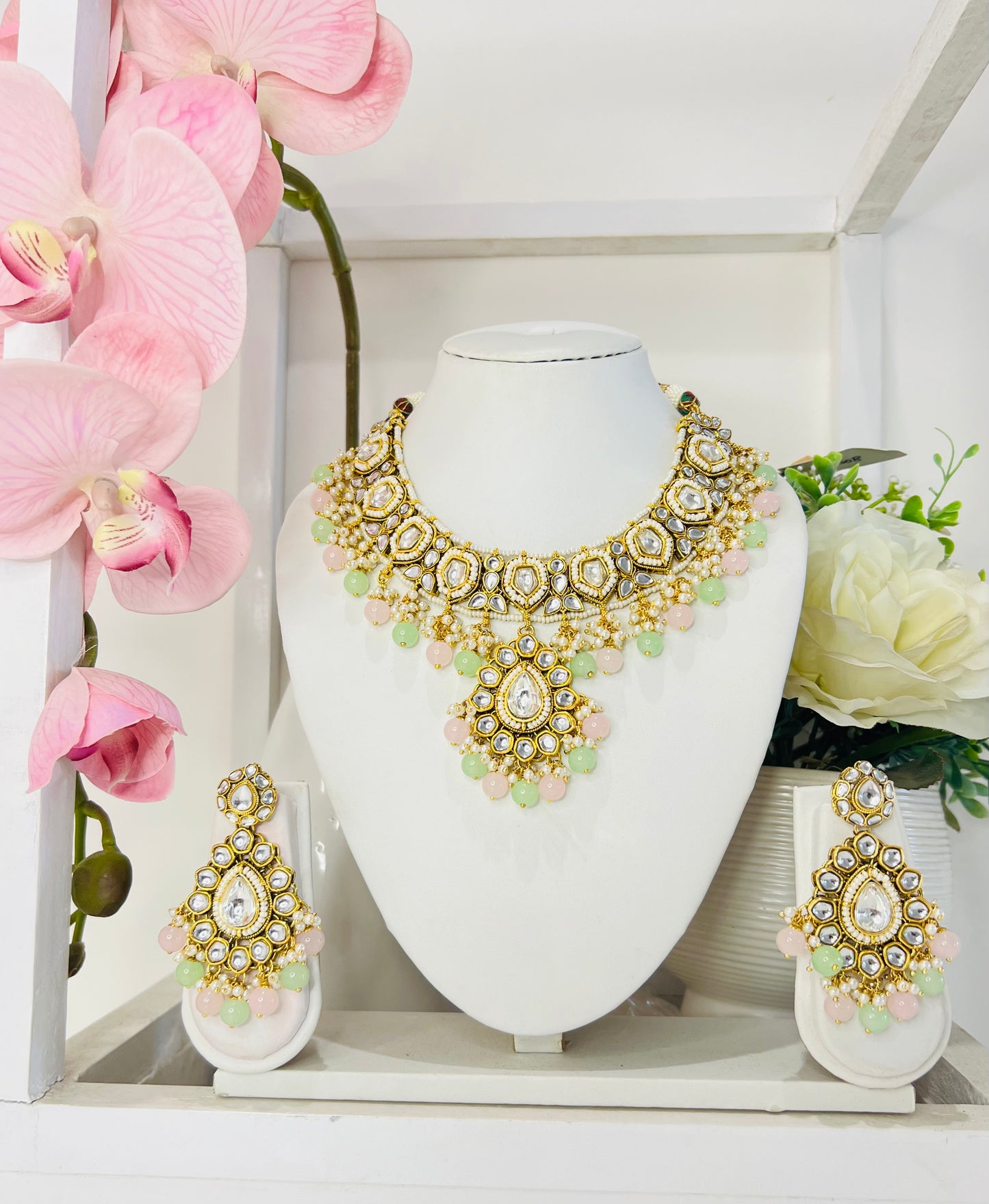 Bahaar Kundan Set with Earrings and Maangtika (Mint and Pink)