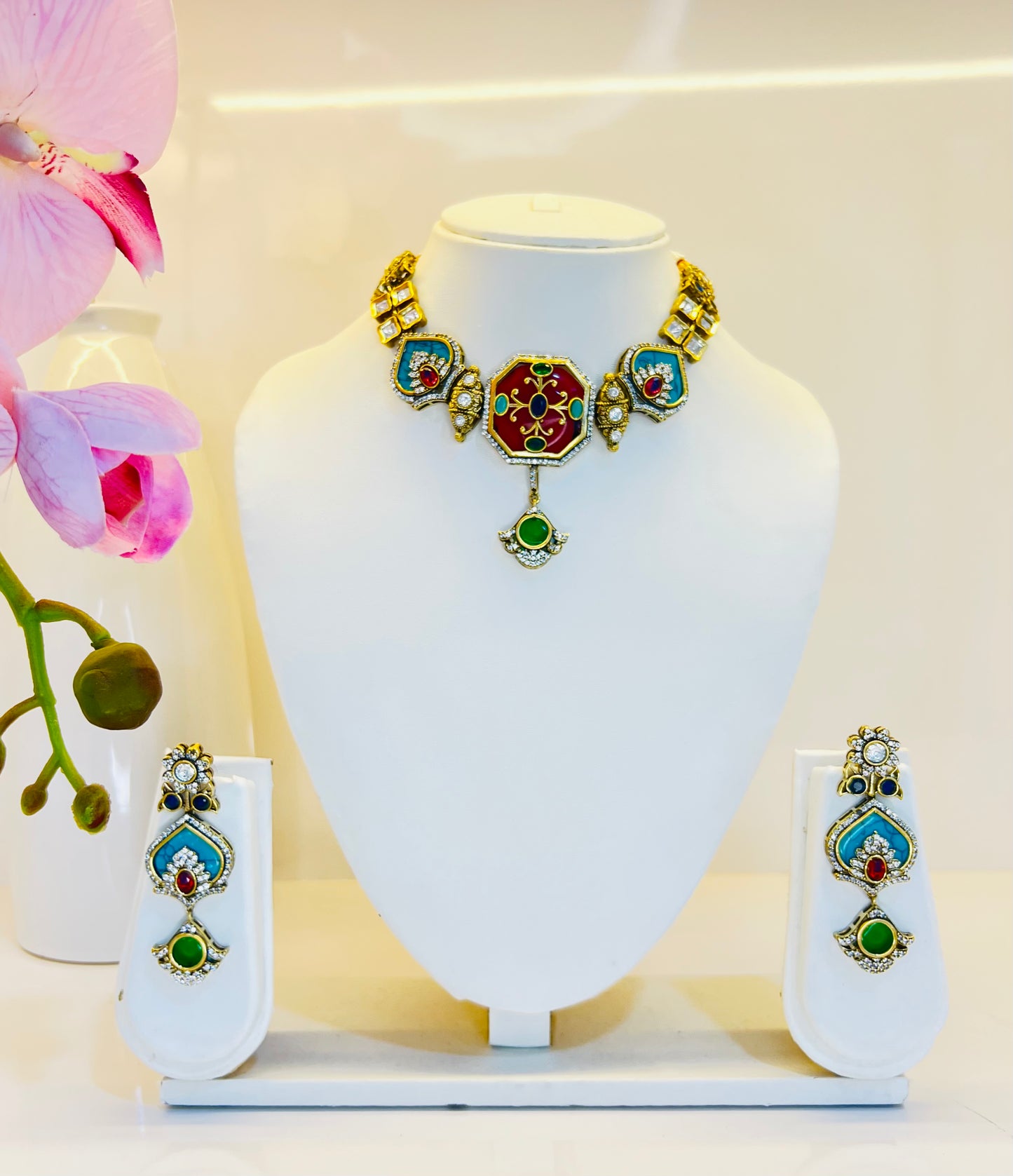 Anvesham Polki Kundan Choker set with Earrings (Multicolour)