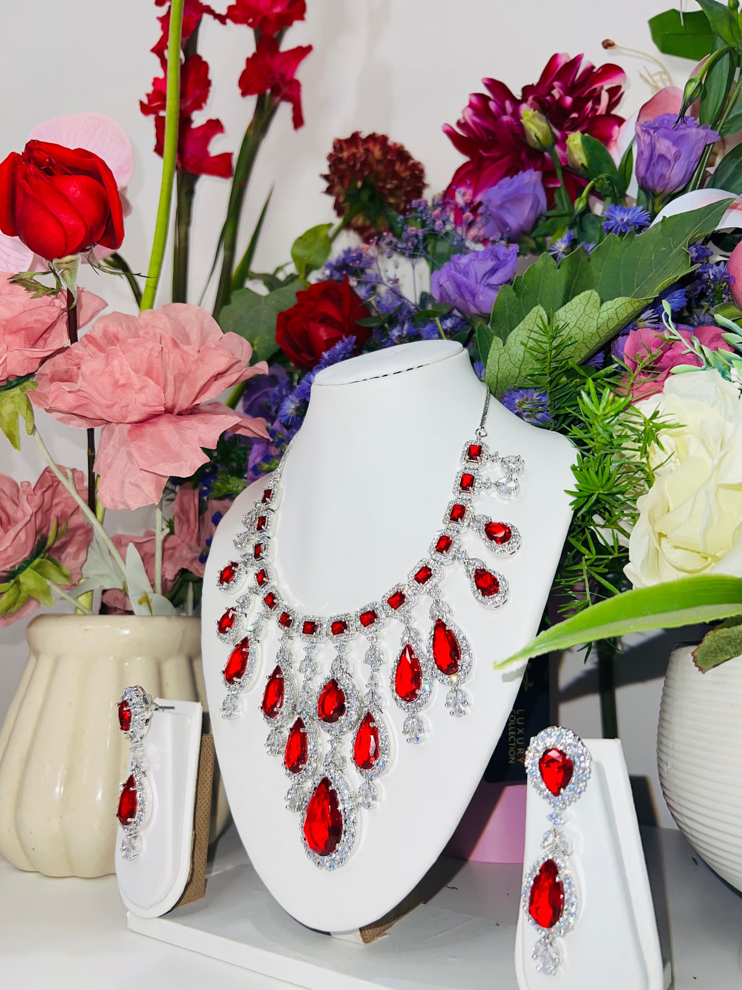 Diana Diamond Set with Earrings (Red)