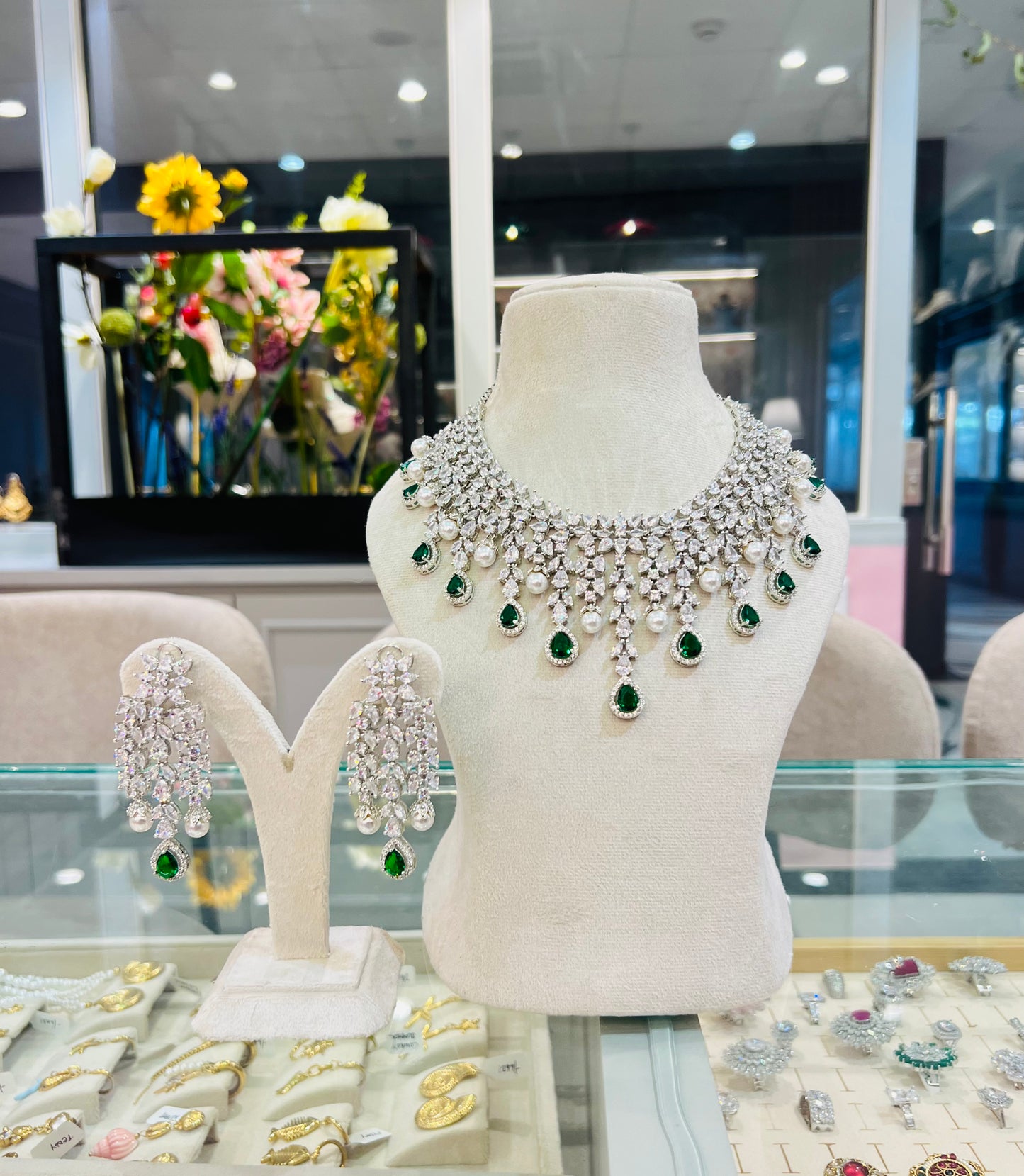 Radiance Diamond Necklace with Pearl Drops (Green)