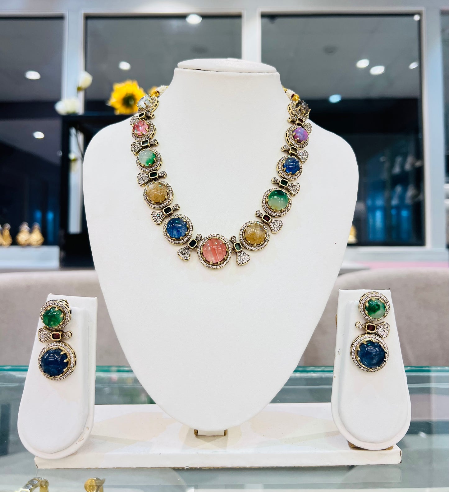 Chandrika Sabya-inspired Polki Necklace (Multicolour)