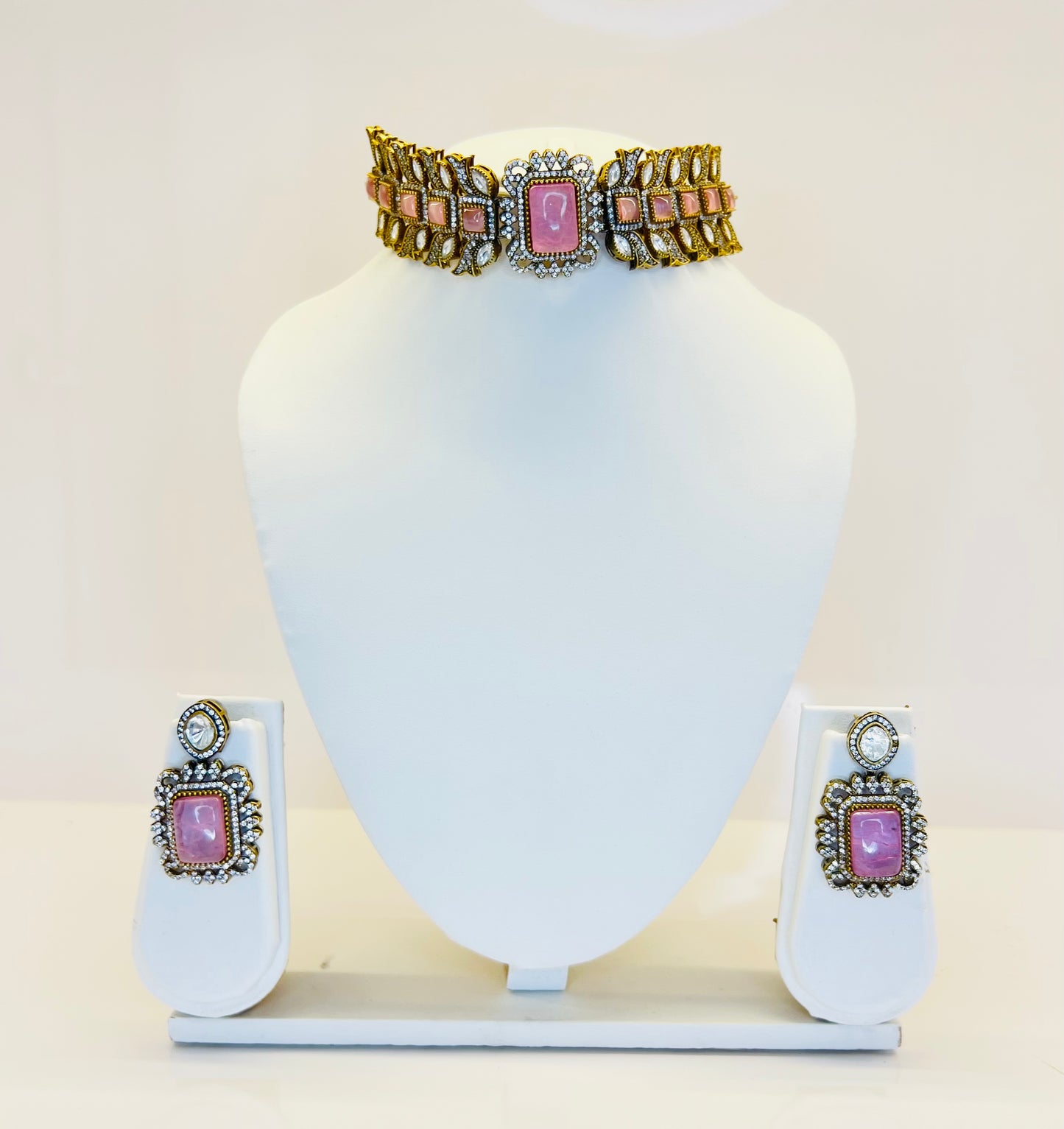 Elizabeth Polki Choker Set with Earrings (Pink)