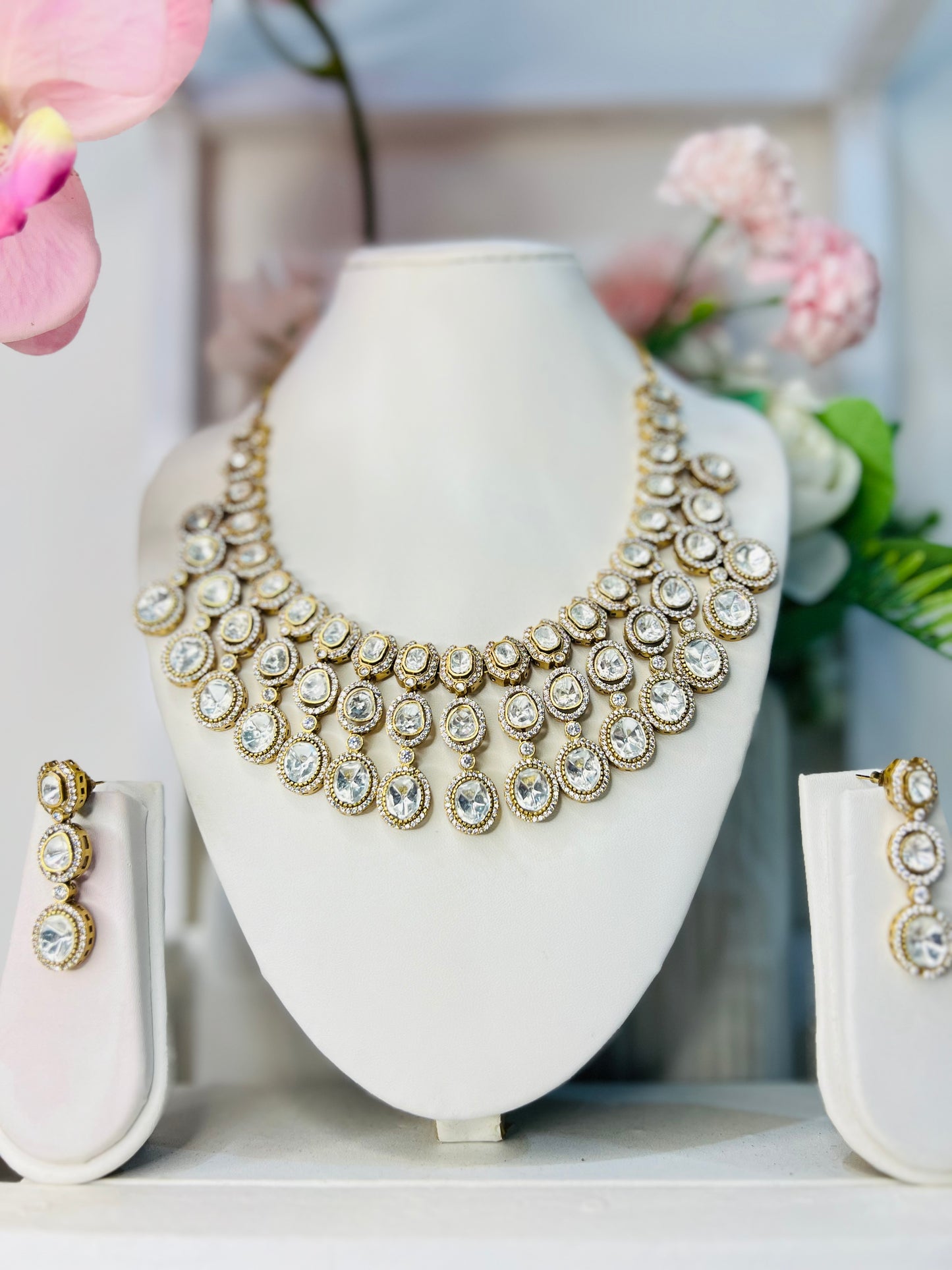 Heritage Uncut Polki Set with Earrings (Gold)