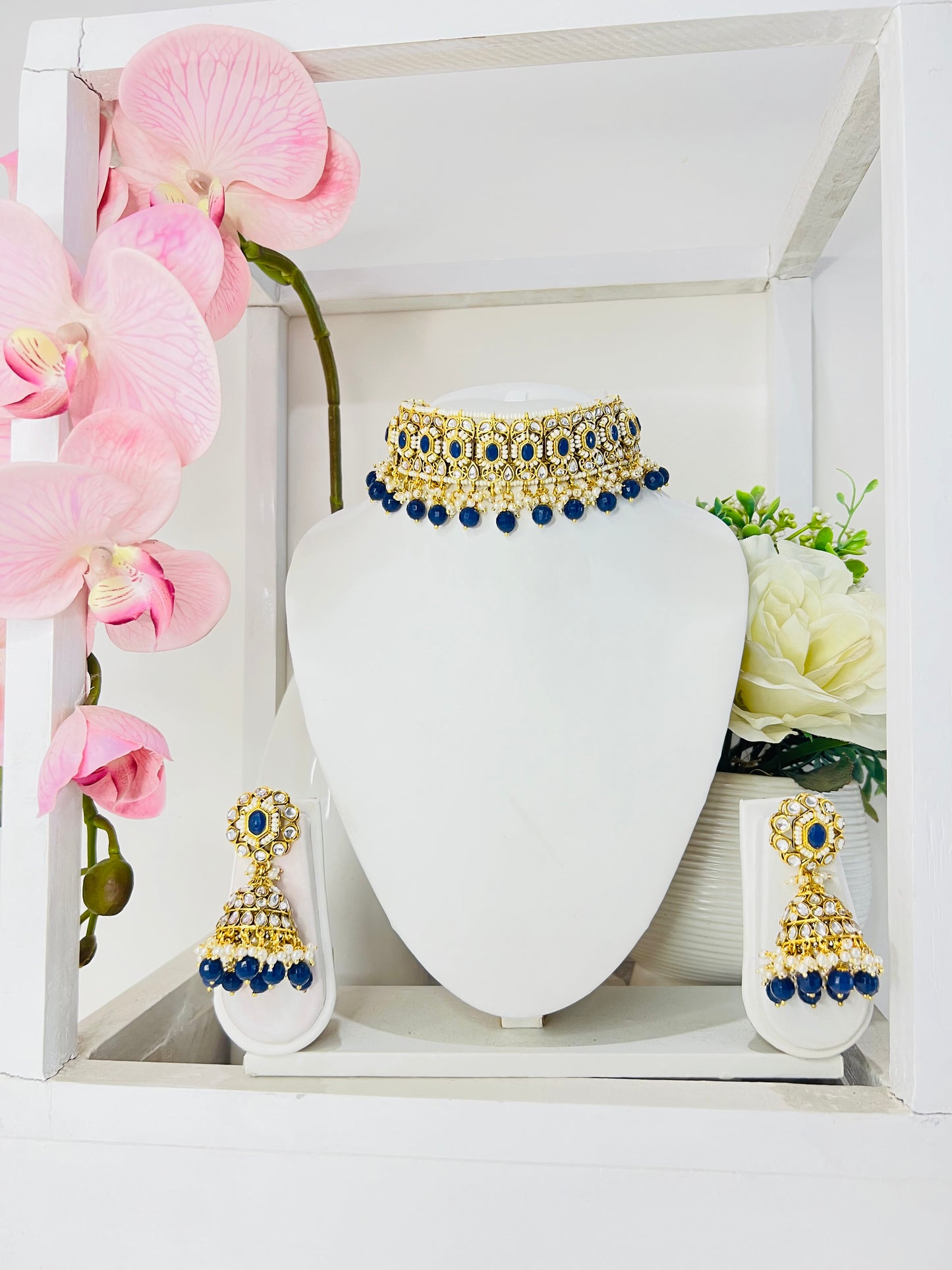 Ambar Choker Set with Earrings and Maangtika (Blue)