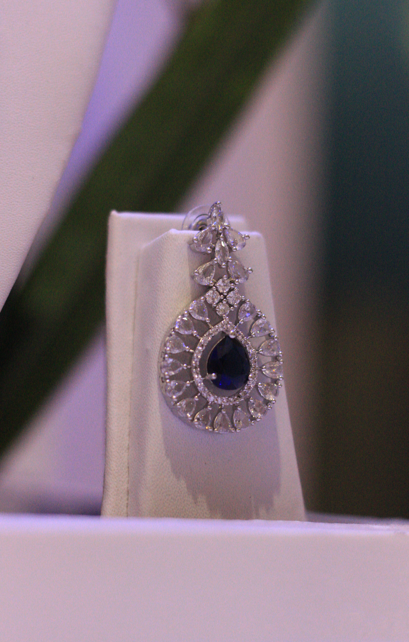 Azure Diamond Set with Earrings (Blue)