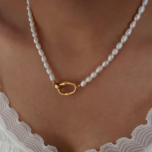 Belle Fresh Water Pearls Necklace