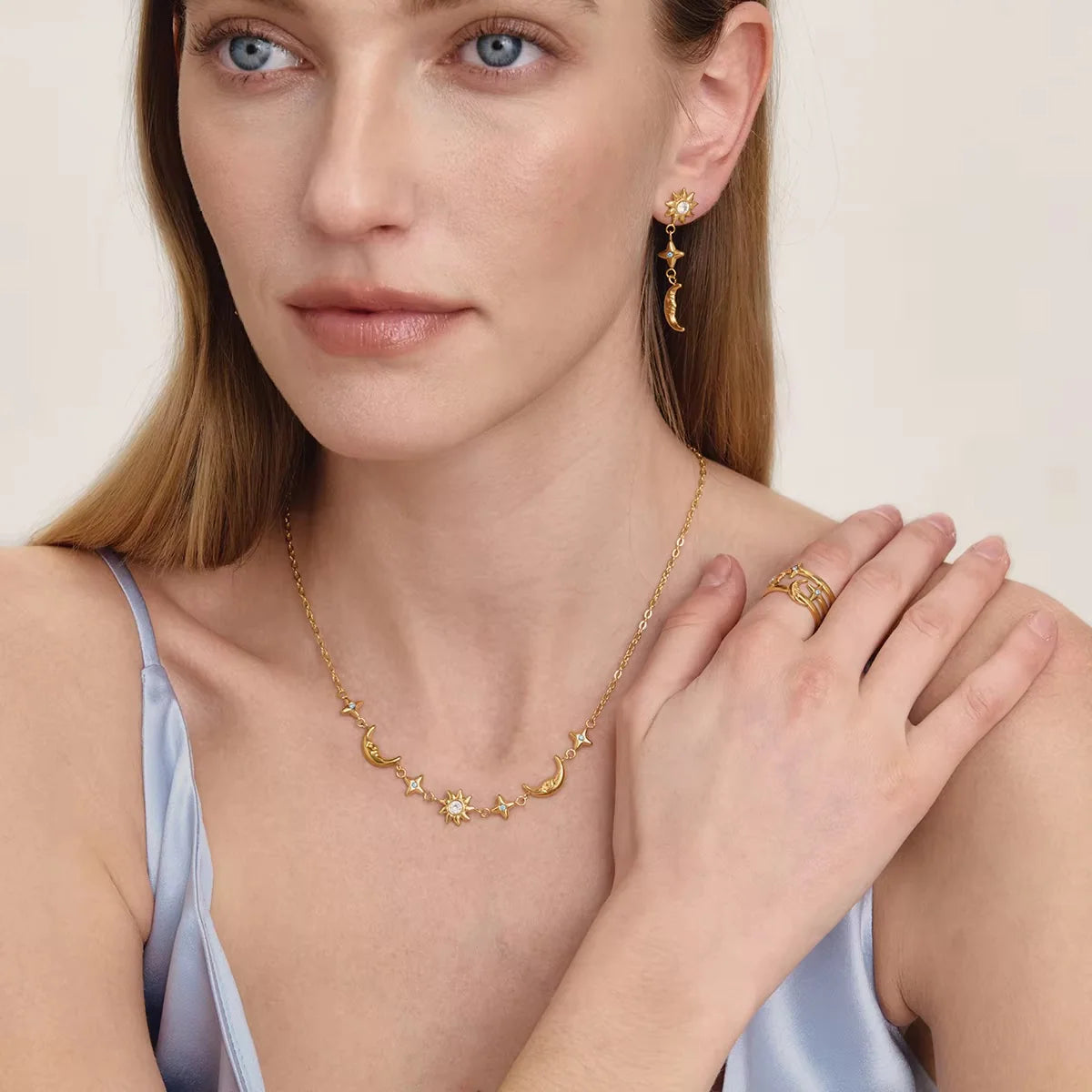 Luna Necklace
