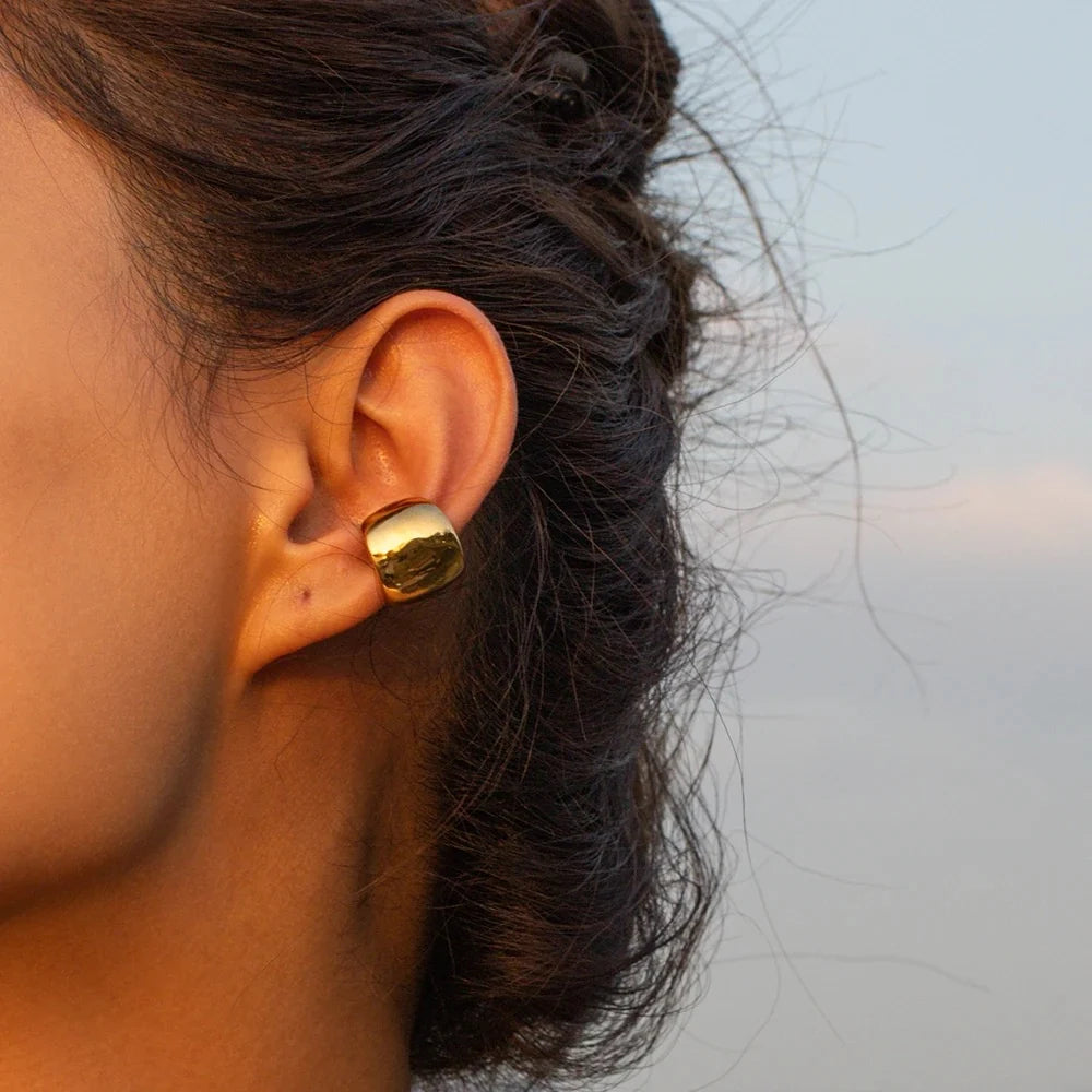 Chunky Ear Cuff Earrings (Gold)