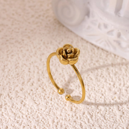 Tiny Flower Ring