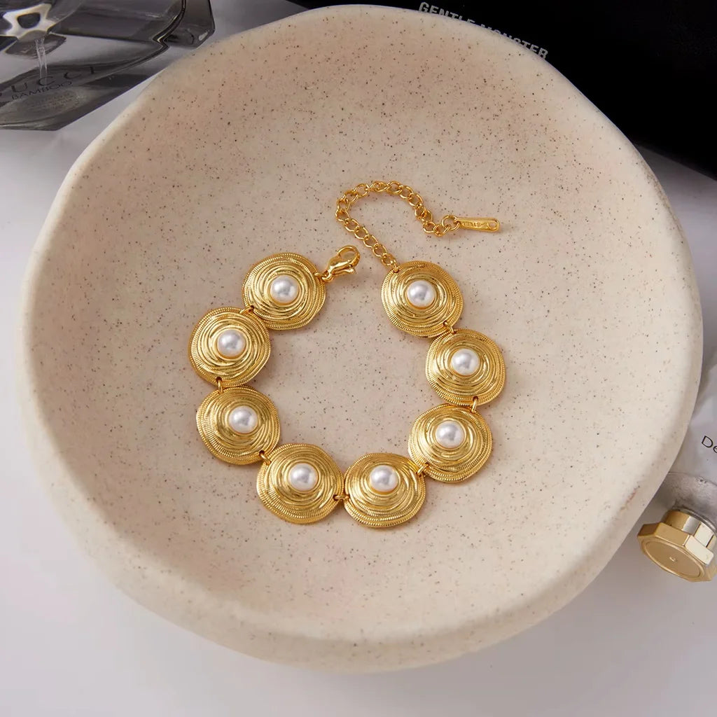 Eve Pearl Bracelet