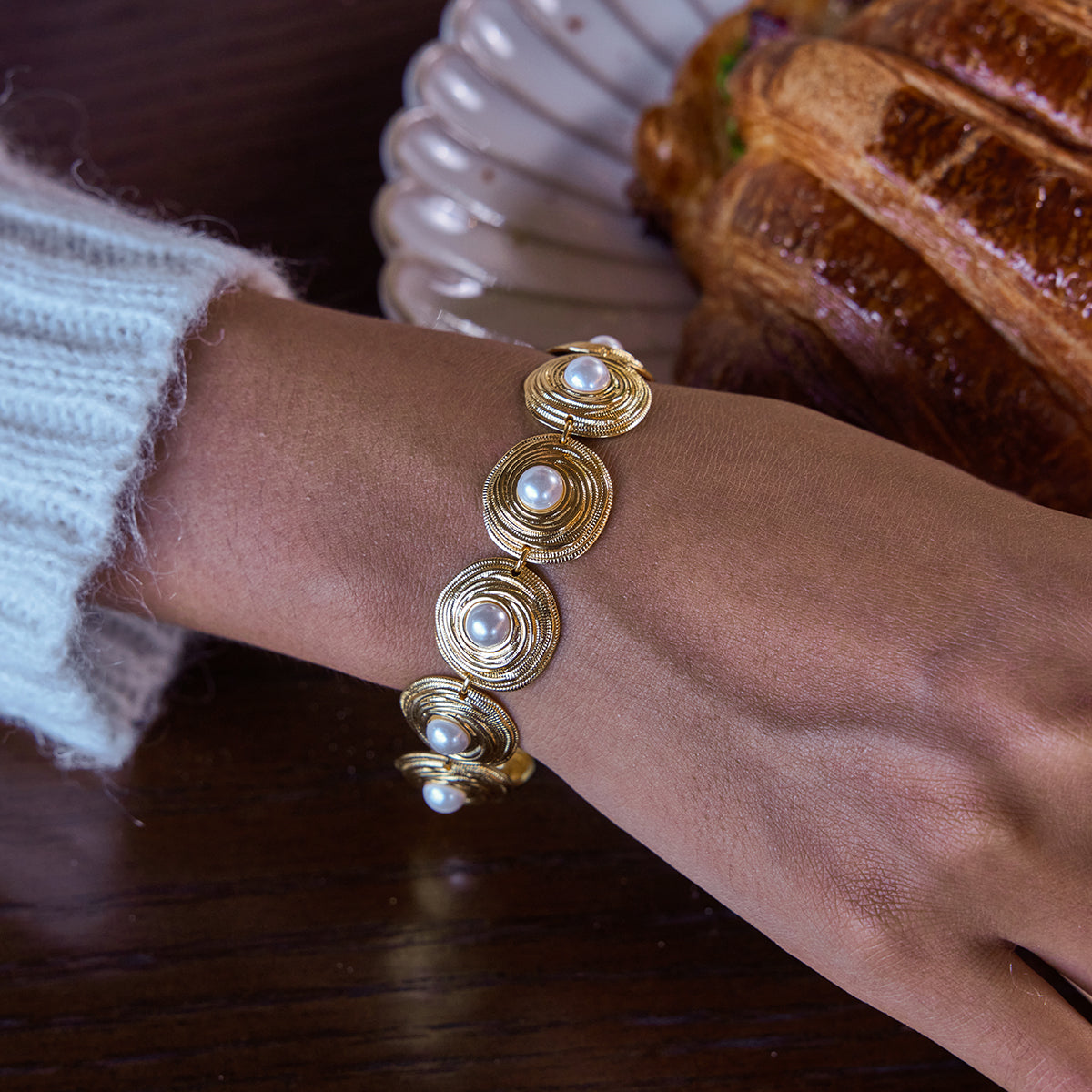 Eve Pearl Bracelet
