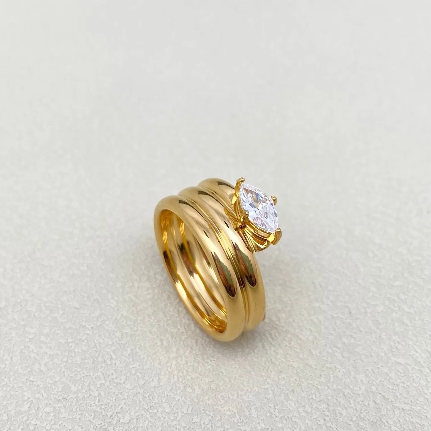 Sade Ring