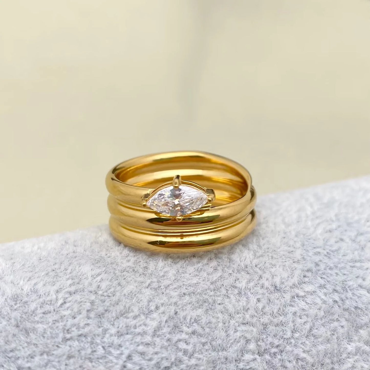 Sade Ring