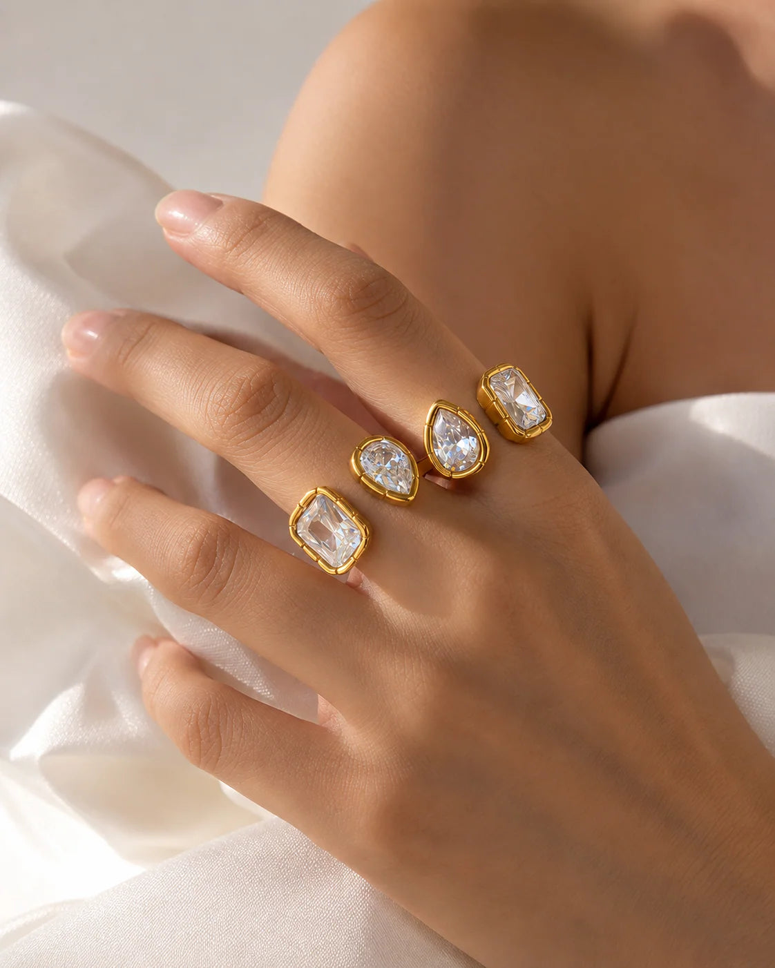 Valentina gold toi-et-moi ring with pear and emerald cut clear stones, view 4