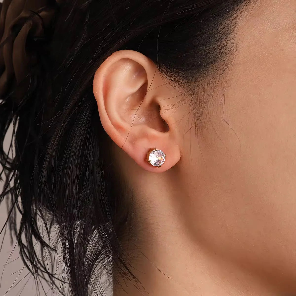 Tiffany Classic Studs (Gold)