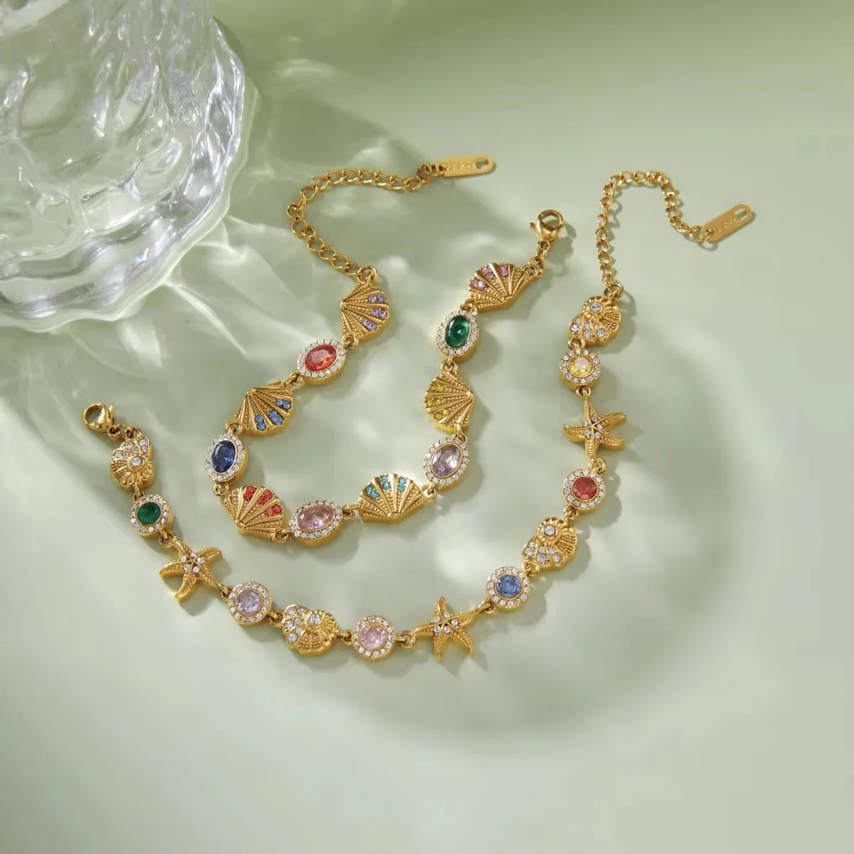 Alluring Trenches Bracelet (Seashell)