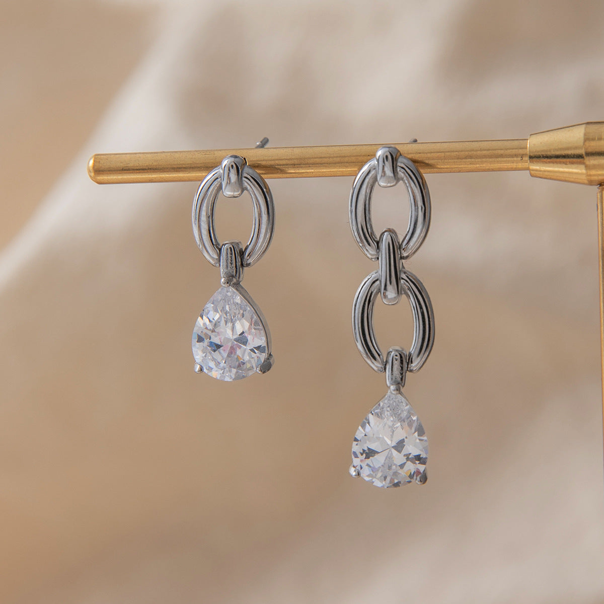Dahlia Earrings (Silver)