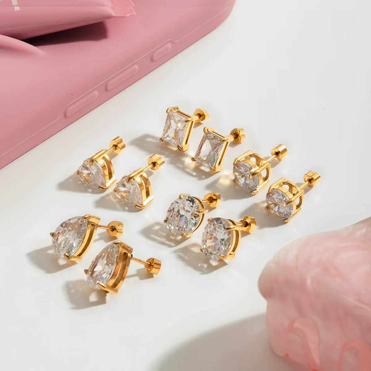 Tiffany Classic Studs (Gold)