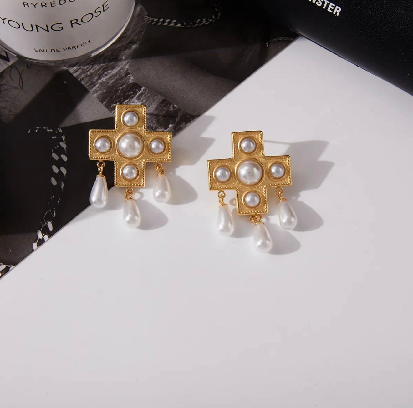 Faye Pearl Drop Earrings