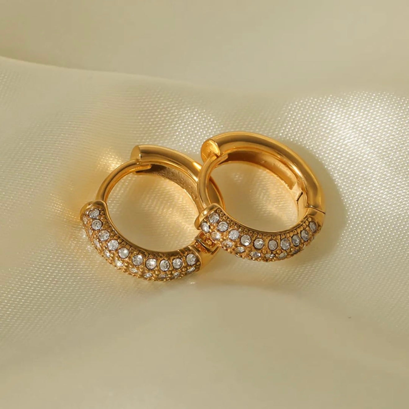 Eden Studded Earrings