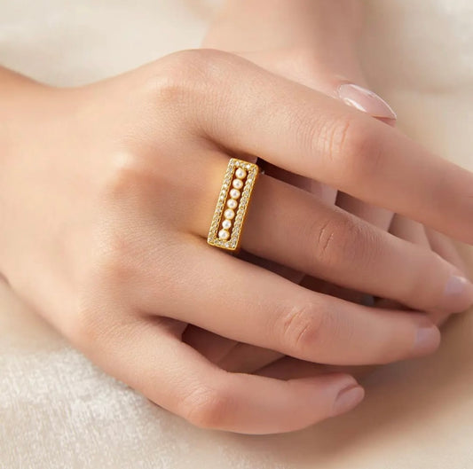 Shakira Pearl Ring