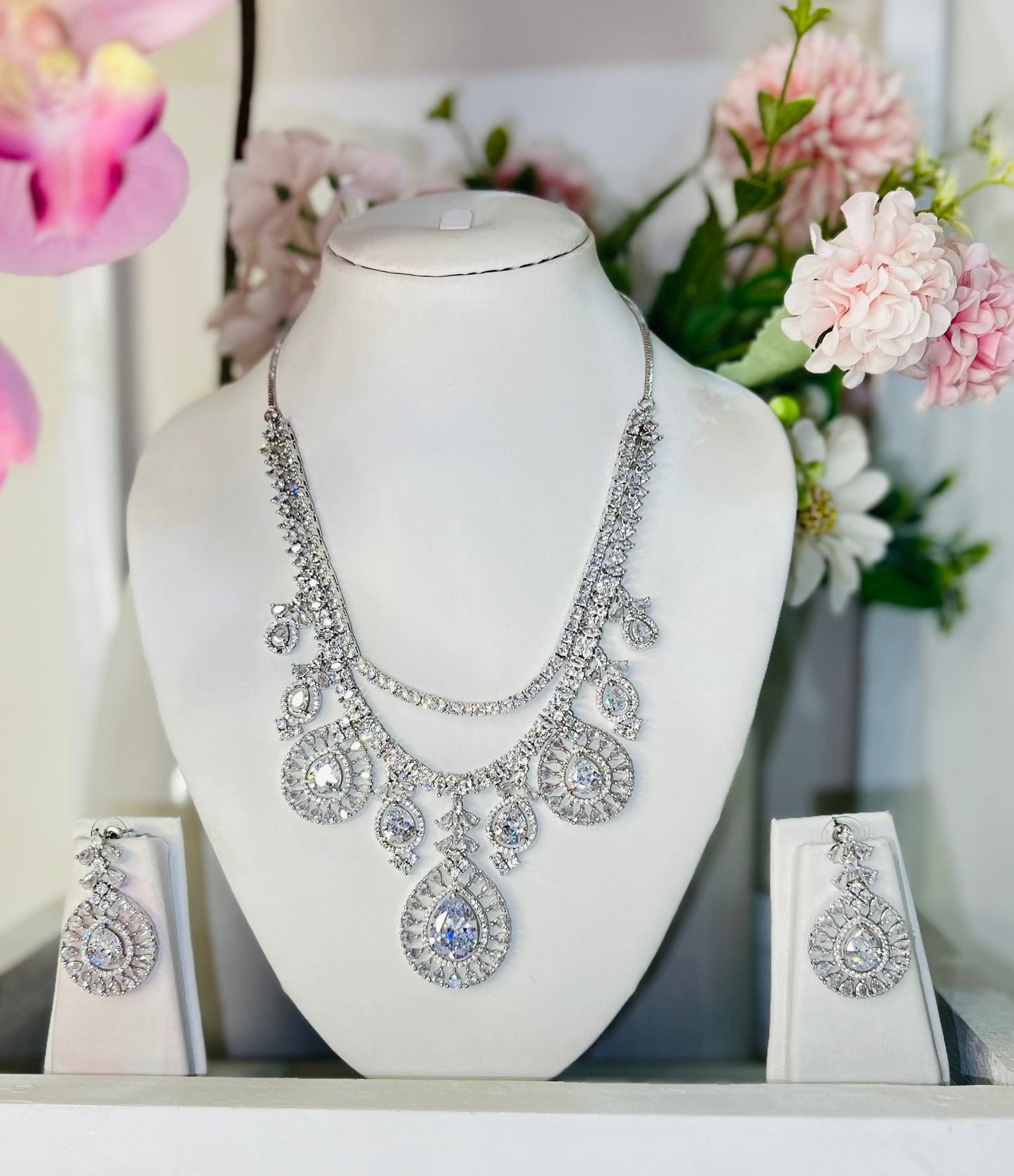 Empress Diamond Set with Earrings