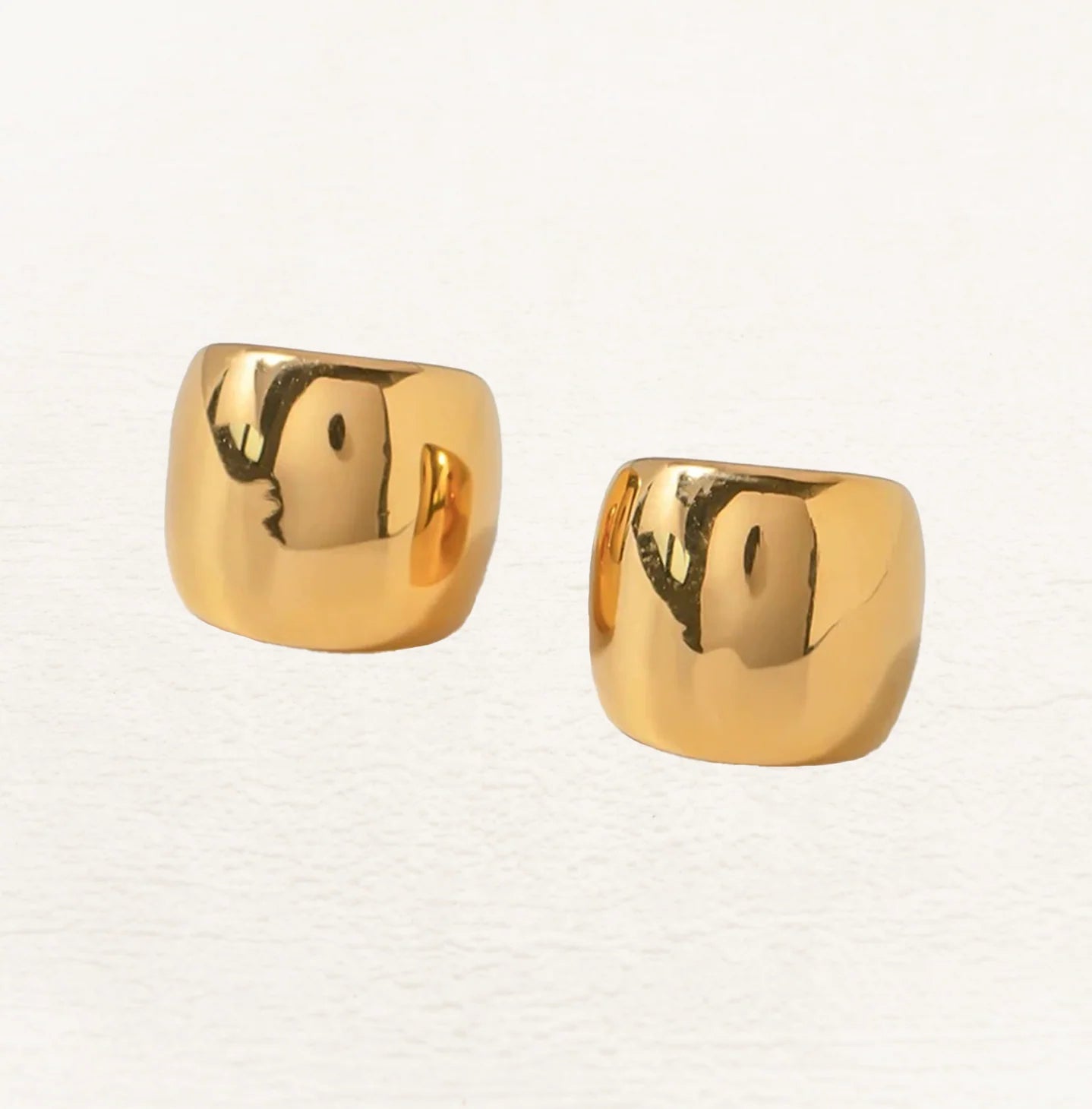 Chunky Ear Cuff Earrings (Gold)