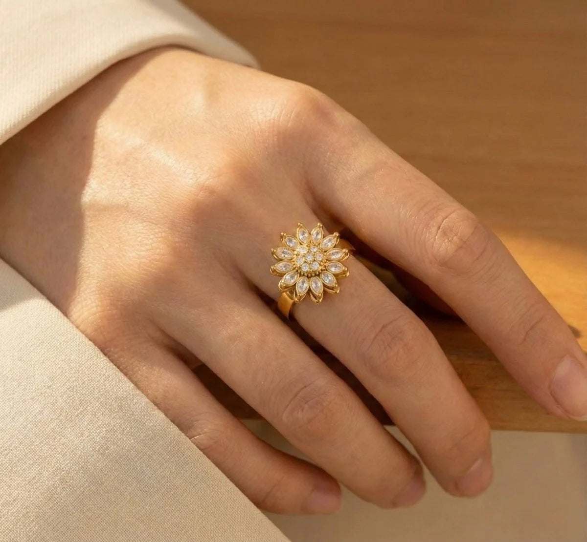 Athena 360° Rotatable Ring