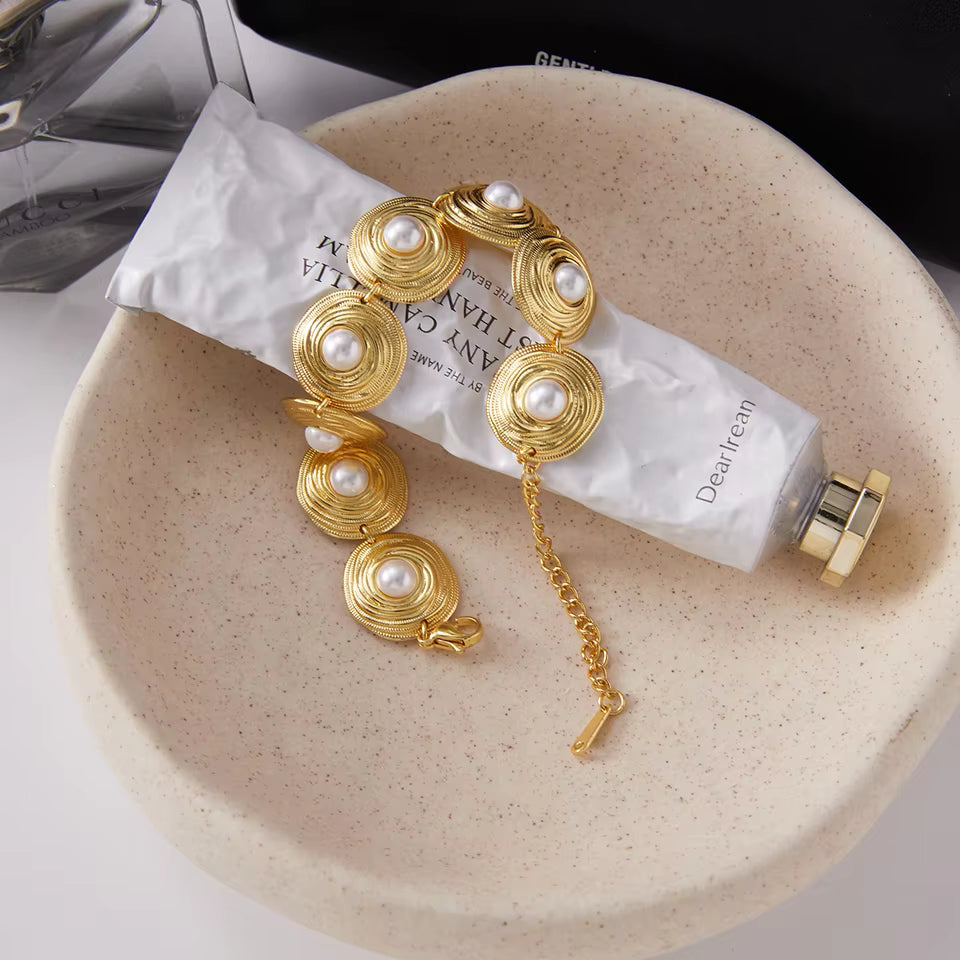 Eve Pearl Bracelet