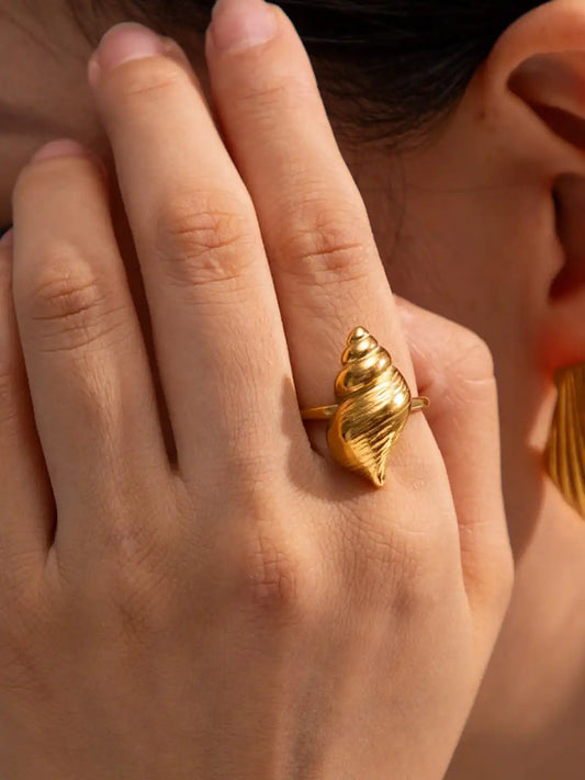 Calypso sculpted gold conch shell ring, view 3