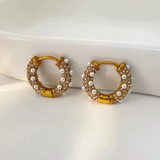 Charlotte Hoop Earrings (Pearl)