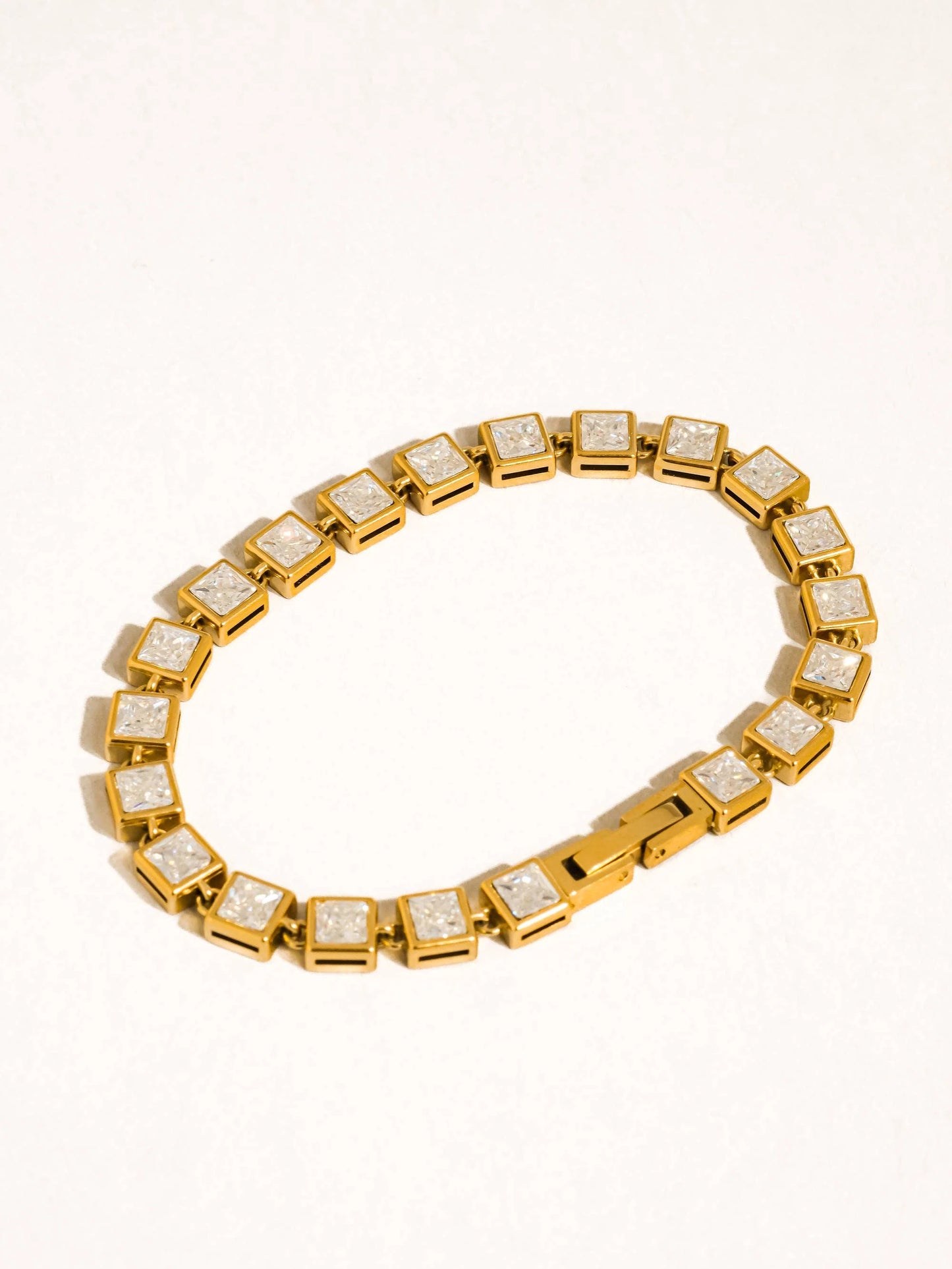 Vivacious Studded Tennis Bracelet (Gold)